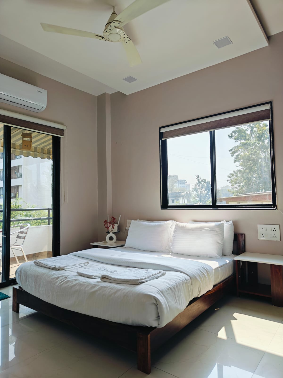 1 BHK Apartment — Koregaon Park